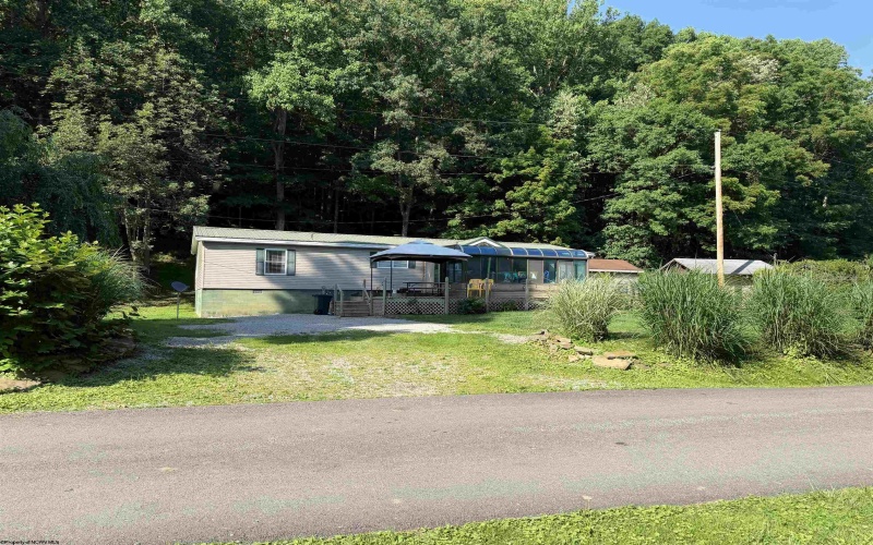 1063 Buckhannon River Road, Volga, West Virginia 26238, 3 Bedrooms Bedrooms, 8 Rooms Rooms,2 BathroomsBathrooms,Single Family Detached,For Sale,Buckhannon River,10165603