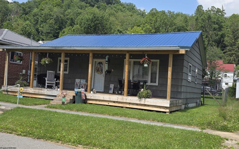361 MAPLE Avenue, Philippi, West Virginia 26416, 2 Bedrooms Bedrooms, 6 Rooms Rooms,1 BathroomBathrooms,Single Family Detached,For Sale,MAPLE,0,10165607 361 MAPLE Avenue, Philippi, West Virginia 26416, 2 Bedrooms Bedrooms, 6 Rooms Rooms,1 BathroomBathrooms,Single Family Detached,For Sale,MAPLE,0,10165607