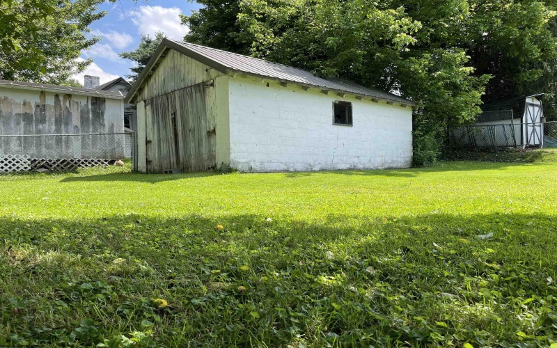 608 COLLEGE Street, Barrackville, West Virginia 26559, 3 Bedrooms Bedrooms, 7 Rooms Rooms,1 BathroomBathrooms,Single Family Detached,For Sale,COLLEGE,10165606