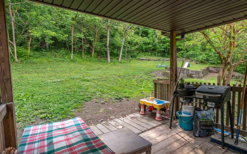1951 Listravia Avenue, Morgantown, West Virginia 26505, 0 , 0 ,0,Multi-unit/income,For Sale,Listravia,0,10165615 1951 Listravia Avenue, Morgantown, West Virginia 26505, 0 , 0 ,0,Multi-unit/income,For Sale,Listravia,0,10165615