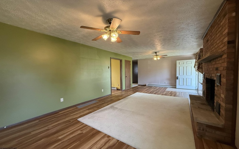 202 Robin Hood Lane, Elkins, West Virginia 26241, 3 Bedrooms Bedrooms, 6 Rooms Rooms,2 BathroomsBathrooms,Single Family Detached,For Sale,Robin Hood,0,10165609