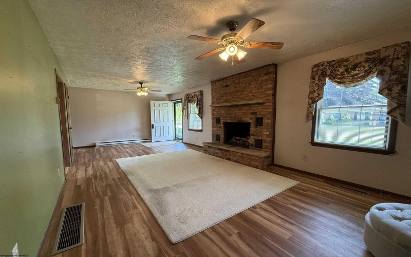 202 Robin Hood Lane, Elkins, West Virginia 26241, 3 Bedrooms Bedrooms, 6 Rooms Rooms,2 BathroomsBathrooms,Single Family Detached,For Sale,Robin Hood,0,10165609