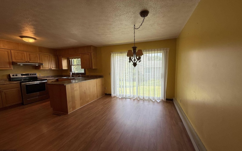 202 Robin Hood Lane, Elkins, West Virginia 26241, 3 Bedrooms Bedrooms, 6 Rooms Rooms,2 BathroomsBathrooms,Single Family Detached,For Sale,Robin Hood,0,10165609
