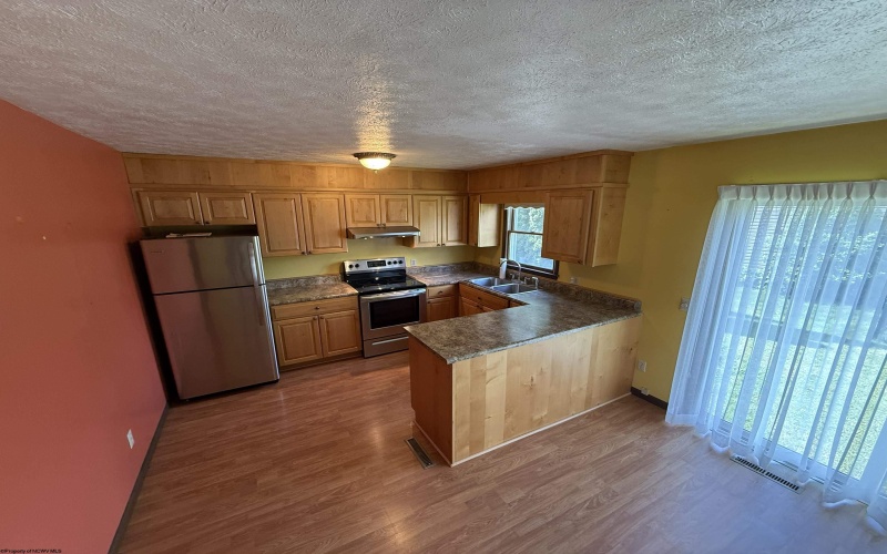 202 Robin Hood Lane, Elkins, West Virginia 26241, 3 Bedrooms Bedrooms, 6 Rooms Rooms,2 BathroomsBathrooms,Single Family Detached,For Sale,Robin Hood,0,10165609