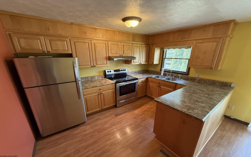 202 Robin Hood Lane, Elkins, West Virginia 26241, 3 Bedrooms Bedrooms, 6 Rooms Rooms,2 BathroomsBathrooms,Single Family Detached,For Sale,Robin Hood,0,10165609