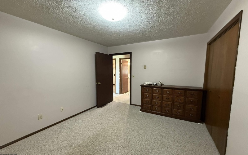 202 Robin Hood Lane, Elkins, West Virginia 26241, 3 Bedrooms Bedrooms, 6 Rooms Rooms,2 BathroomsBathrooms,Single Family Detached,For Sale,Robin Hood,0,10165609