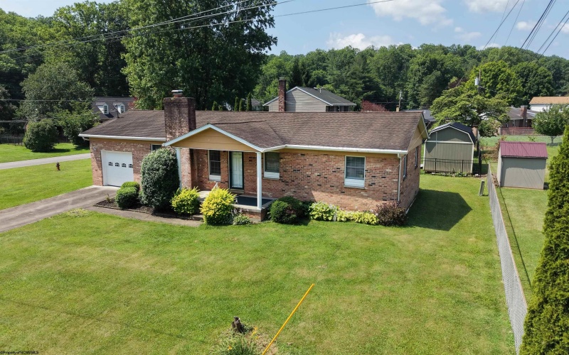 202 Robin Hood Lane, Elkins, West Virginia 26241, 3 Bedrooms Bedrooms, 6 Rooms Rooms,2 BathroomsBathrooms,Single Family Detached,For Sale,Robin Hood,0,10165609