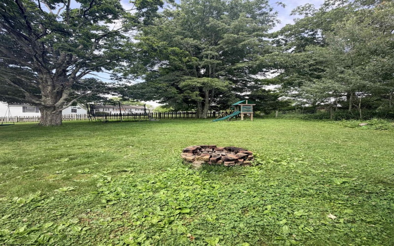 305 Second Street, Terra Alta, West Virginia 26764, 3 Bedrooms Bedrooms, 9 Rooms Rooms,1 BathroomBathrooms,Single Family Detached,For Sale,Second,0,10165610 305 Second Street, Terra Alta, West Virginia 26764, 3 Bedrooms Bedrooms, 9 Rooms Rooms,1 BathroomBathrooms,Single Family Detached,For Sale,Second,0,10165610