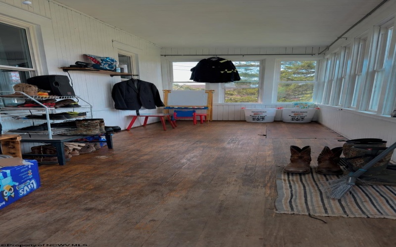 305 Second Street, Terra Alta, West Virginia 26764, 3 Bedrooms Bedrooms, 9 Rooms Rooms,1 BathroomBathrooms,Single Family Detached,For Sale,Second,0,10165610 305 Second Street, Terra Alta, West Virginia 26764, 3 Bedrooms Bedrooms, 9 Rooms Rooms,1 BathroomBathrooms,Single Family Detached,For Sale,Second,0,10165610