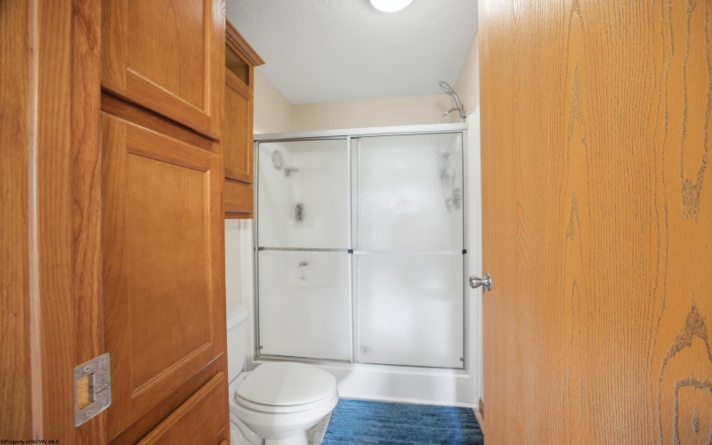 3380 Rose Avenue, Clarksburg, West Virginia 26301, 3 Bedrooms Bedrooms, 8 Rooms Rooms,2 BathroomsBathrooms,Single Family Detached,For Sale,Rose,0,10165612