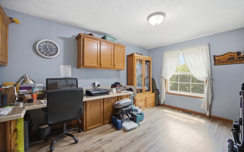 3380 Rose Avenue, Clarksburg, West Virginia 26301, 3 Bedrooms Bedrooms, 8 Rooms Rooms,2 BathroomsBathrooms,Single Family Detached,For Sale,Rose,0,10165612