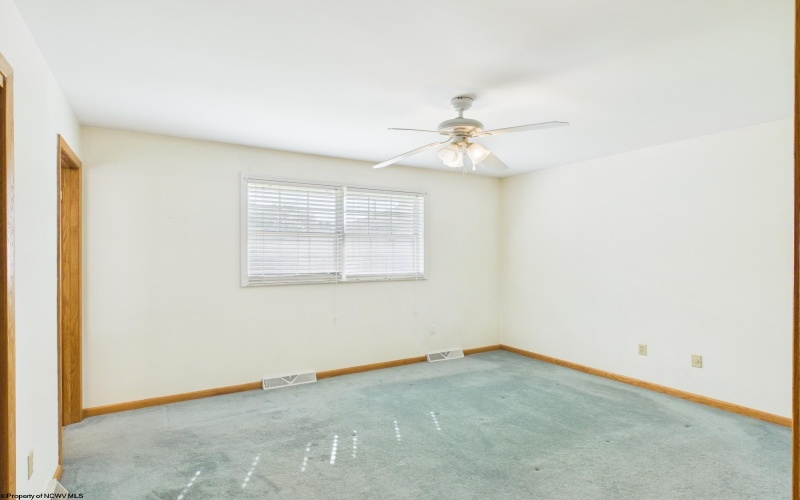 119 Driftwood Road, Bridgeport, West Virginia 26330-9819, 3 Bedrooms Bedrooms, 7 Rooms Rooms,2 BathroomsBathrooms,Single Family Detached,For Sale,Driftwood,0,10165614