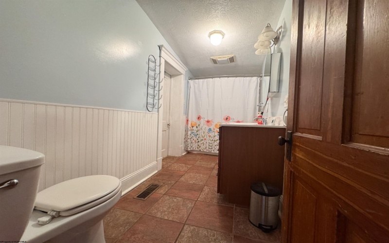 70 Vine Street, Shinnston, West Virginia 26431, 2 Bedrooms Bedrooms, 7 Rooms Rooms,1 BathroomBathrooms,Single Family Detached,For Sale,Vine,0,10165619