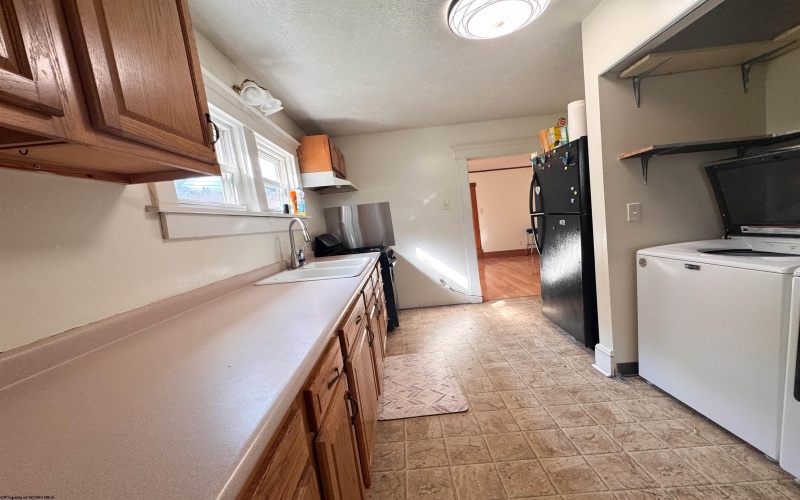 70 Vine Street, Shinnston, West Virginia 26431, 2 Bedrooms Bedrooms, 7 Rooms Rooms,1 BathroomBathrooms,Single Family Detached,For Sale,Vine,0,10165619