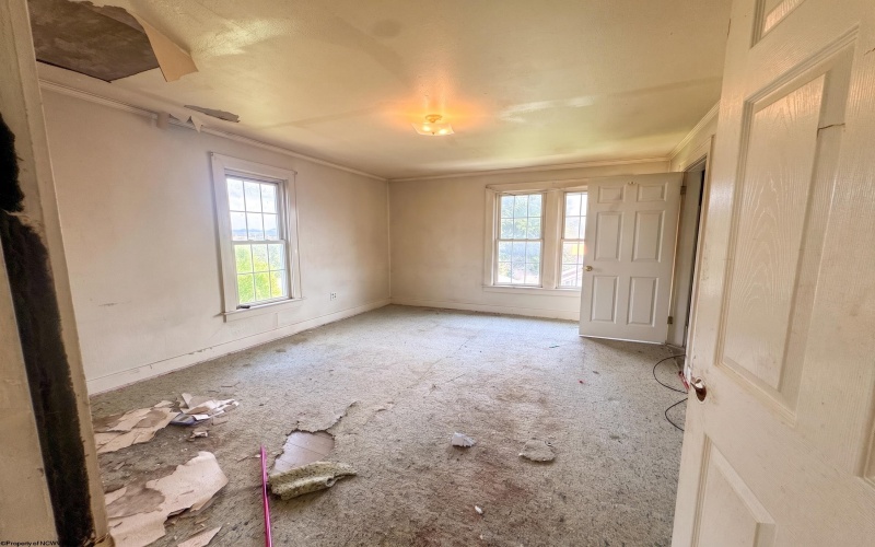 823 4th Street, Fairmont, West Virginia 26554, 4 Bedrooms Bedrooms, 9 Rooms Rooms,1 BathroomBathrooms,Single Family Detached,For Sale,4th,0,10165631