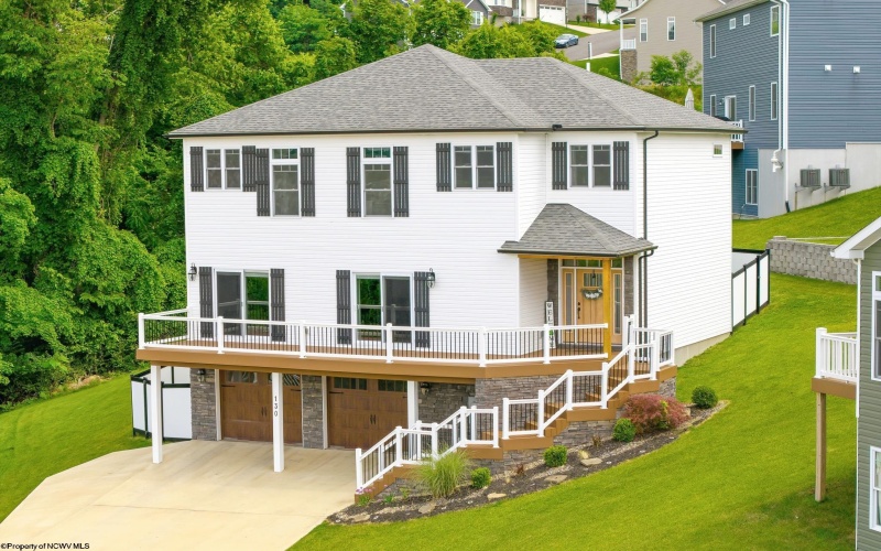 130 Sadie Lane, Morgantown, West Virginia 26508, 3 Bedrooms Bedrooms, 8 Rooms Rooms,2 BathroomsBathrooms,Single Family Detached,For Sale,Sadie,0,10165635
