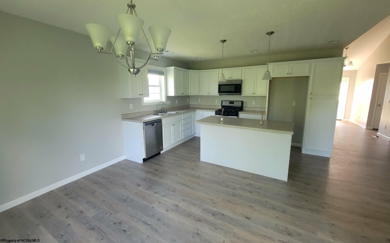 111 Charolais Circle, Fairmont, West Virginia 26554, 3 Bedrooms Bedrooms, 6 Rooms Rooms,2 BathroomsBathrooms,Single Family Detached,For Sale,Charolais,0,10165633