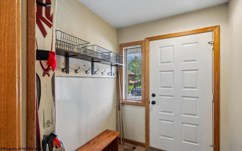 68 Deerfield Circle, Davis, West Virginia 26260, 3 Bedrooms Bedrooms, 8 Rooms Rooms,3 BathroomsBathrooms,Single Family Attached,For Sale,Deerfield,0,10165639