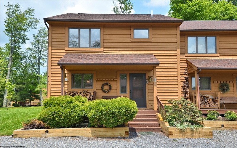68 Deerfield Circle, Davis, West Virginia 26260, 3 Bedrooms Bedrooms, 8 Rooms Rooms,3 BathroomsBathrooms,Single Family Attached,For Sale,Deerfield,0,10165639