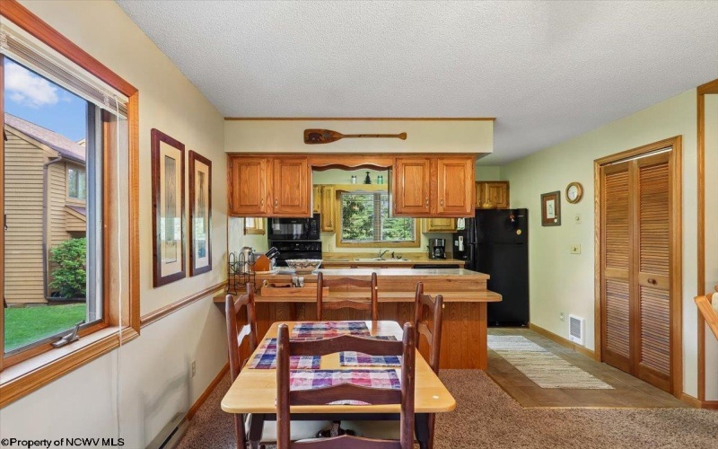 68 Deerfield Circle, Davis, West Virginia 26260, 3 Bedrooms Bedrooms, 8 Rooms Rooms,3 BathroomsBathrooms,Single Family Attached,For Sale,Deerfield,0,10165639