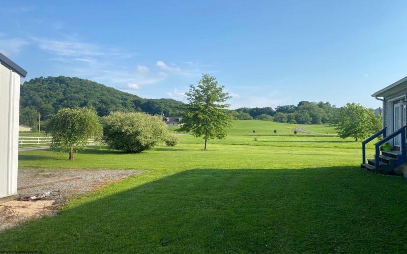 77 Sedona Lane, Montrose, West Virginia 26283, 3 Bedrooms Bedrooms, 8 Rooms Rooms,2 BathroomsBathrooms,Single Family Detached,For Sale,Sedona,0,10165649
