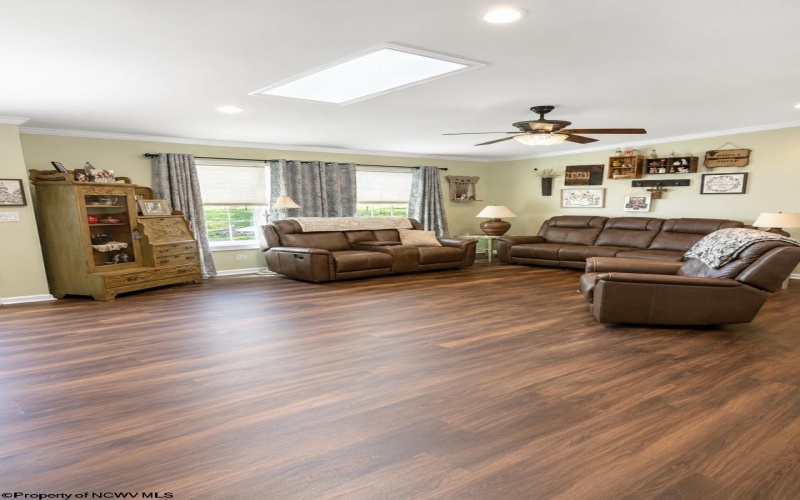 77 Sedona Lane, Montrose, West Virginia 26283, 3 Bedrooms Bedrooms, 8 Rooms Rooms,2 BathroomsBathrooms,Single Family Detached,For Sale,Sedona,0,10165649