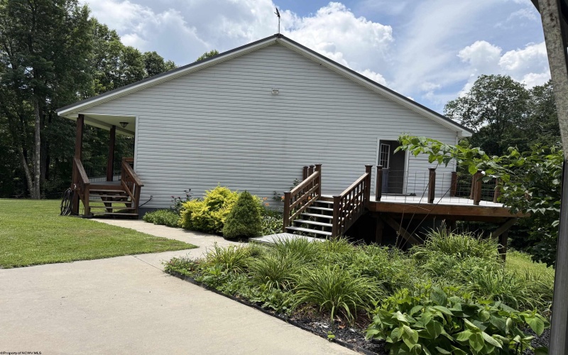 184 Woodstone Lane, Parsons, West Virginia 26287-0000, 3 Bedrooms Bedrooms, 8 Rooms Rooms,3 BathroomsBathrooms,Single Family Detached,For Sale,Woodstone,0,10165638