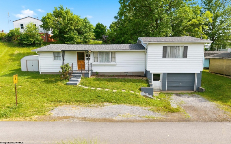 151 Florida Avenue, Morgantown, West Virginia 26501, 3 Bedrooms Bedrooms, 6 Rooms Rooms,2 BathroomsBathrooms,Single Family Detached,For Sale,Florida,0,10165645