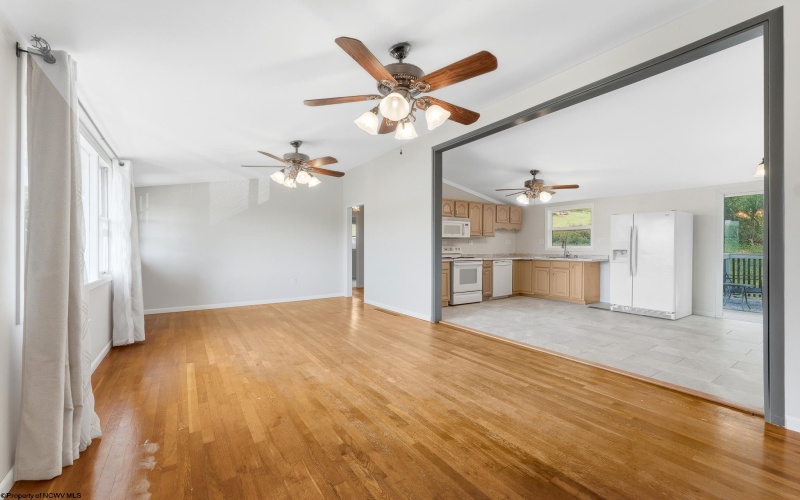 151 Florida Avenue, Morgantown, West Virginia 26501, 3 Bedrooms Bedrooms, 6 Rooms Rooms,2 BathroomsBathrooms,Single Family Detached,For Sale,Florida,0,10165645