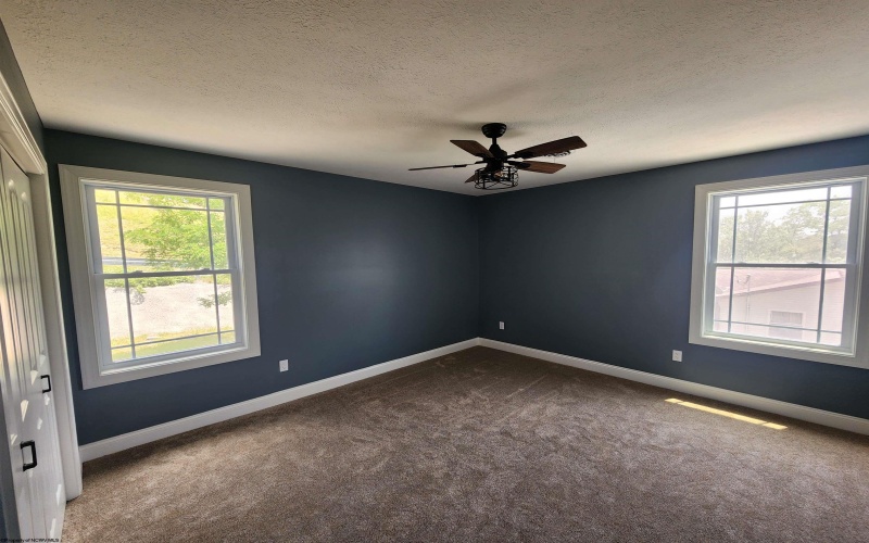 400 Sycamore Drive, Bridgeport, West Virginia 26330, 4 Bedrooms Bedrooms, 9 Rooms Rooms,3 BathroomsBathrooms,Single Family Detached,For Sale,Sycamore,0,10165641