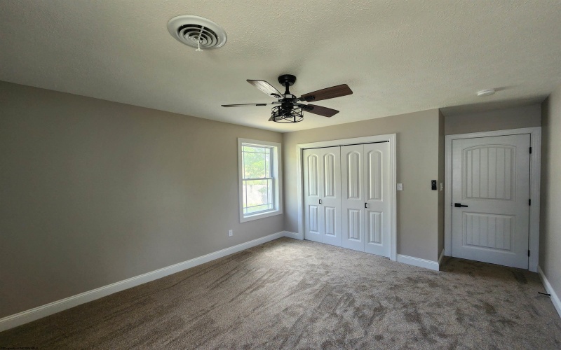 400 Sycamore Drive, Bridgeport, West Virginia 26330, 4 Bedrooms Bedrooms, 9 Rooms Rooms,3 BathroomsBathrooms,Single Family Detached,For Sale,Sycamore,0,10165641