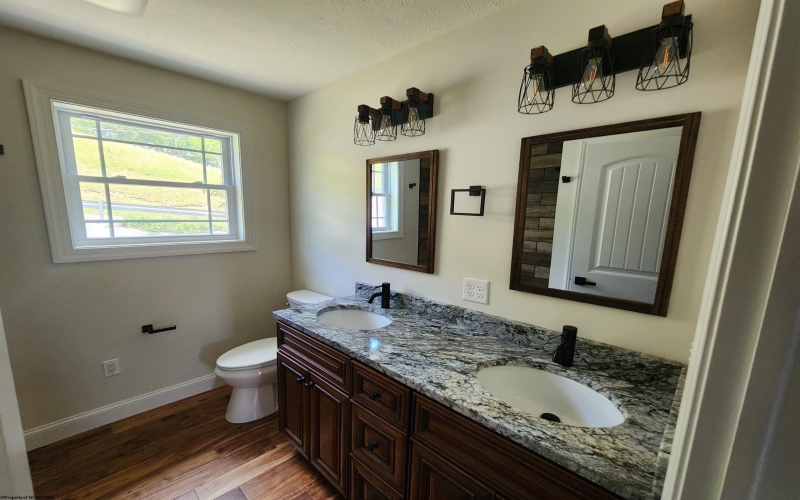 400 Sycamore Drive, Bridgeport, West Virginia 26330, 4 Bedrooms Bedrooms, 9 Rooms Rooms,3 BathroomsBathrooms,Single Family Detached,For Sale,Sycamore,0,10165641