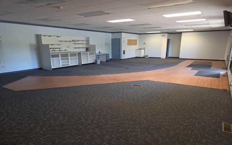 13150 Veterans Memorial Highway, Reedsville, West Virginia 26520, 0 , 0 ,0,Commercial (lease),For Rent,Veterans Memorial,0,10165525