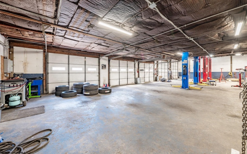 1385 Greenbag Road, Morgantown, West Virginia 26505, 0 , 0 ,0,Commercial (lease),For Rent,Greenbag,0,10162148