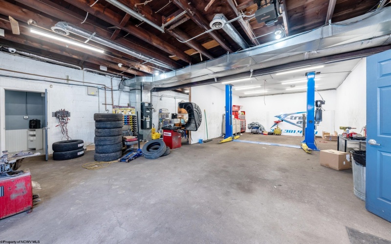 1385 Greenbag Road, Morgantown, West Virginia 26505, 0 , 0 ,0,Commercial (lease),For Rent,Greenbag,0,10162148