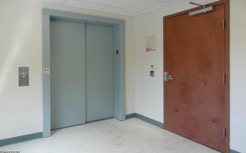 1311 Pineview Drive, Morgantown, West Virginia 26505, 0 , 0 ,0,Commercial (lease),For Rent,Pineview,0,10162868