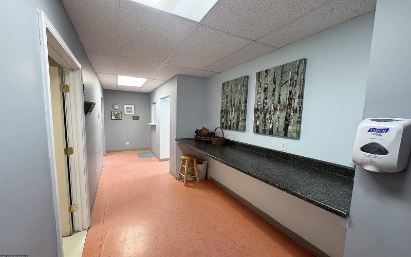 100-A Avery Olivia Way, Fairmont, West Virginia 26554, 0 , 0 ,0,Commercial (lease),For Rent,Avery Olivia,0,10163251