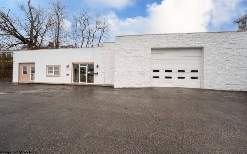 141 High Street, Morgantown, West Virginia 26501, 0 , 0 ,0,Commercial (lease),For Rent,High,0,10164919