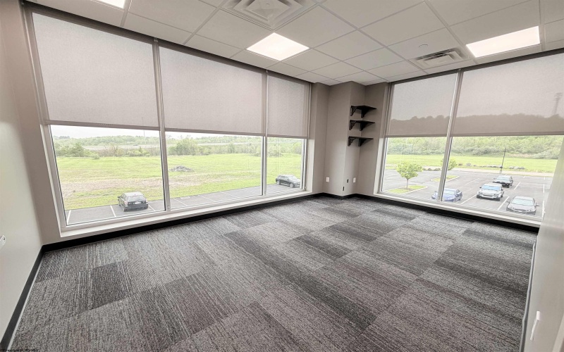 449 Fortress Boulevard, Morgantown, West Virginia 26508, 0 , 0 ,0,Commercial (lease),For Rent,Fortress,0,10164555