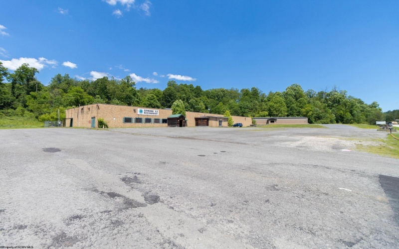 743 Thornton Pike, Grafton, West Virginia 26354, 0 , 0 ,0,Commercial (for Sale),For Sale,Thornton,0,10165611