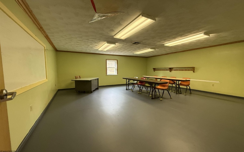 13573 South Preston Highway, Kingwood, West Virginia 26537, 0 , 0 ,0,Commercial (for Sale),For Sale,South Preston,0,10162292