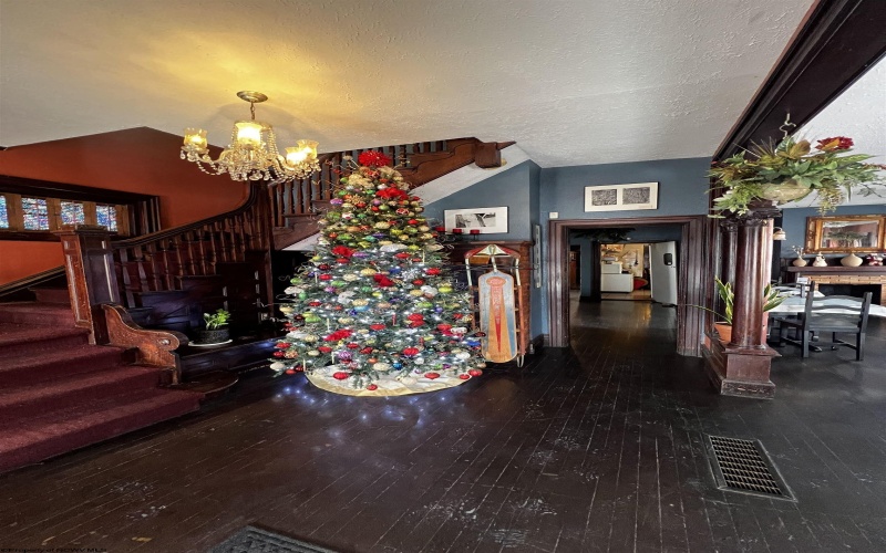 413 Kerens Avenue, Elkins, West Virginia 26241, 0 , 0 ,0,Commercial (for Sale),For Sale,Kerens,0,10162762