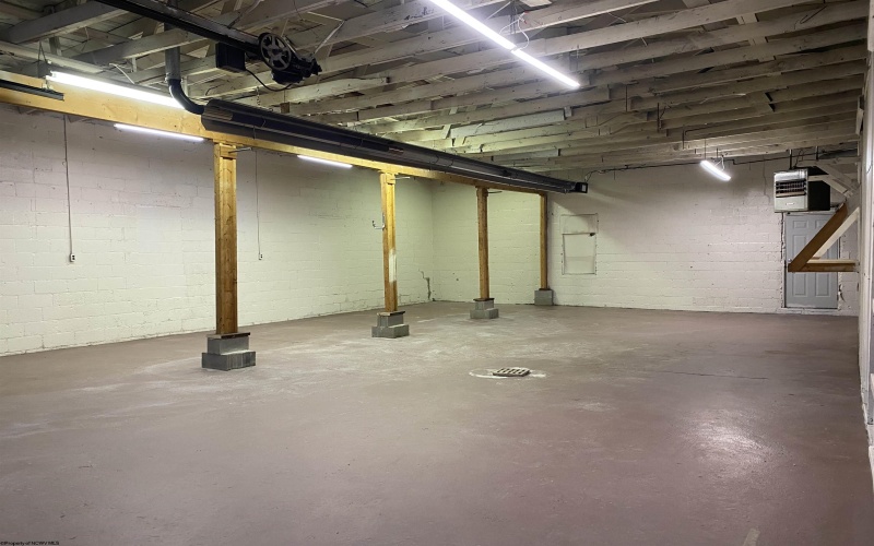 136 Hall Street, Clarksburg, West Virginia 26330, 0 , 0 ,0,Commercial (for Sale),For Sale,Hall,0,10162830