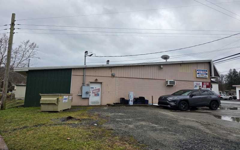 6092 Main Street, Jane Lew, West Virginia 26378, 0 , 0 ,0,Commercial (for Sale),For Sale,Main,0,10163042