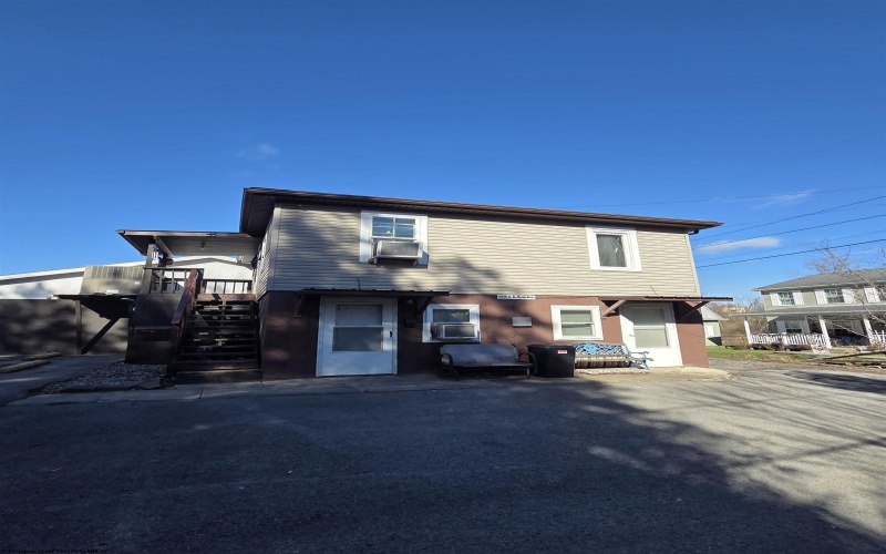 1300 River Avenue, Weston, West Virginia 26452, 0 , 0 ,0,Commercial (for Sale),For Sale,River,0,10163299