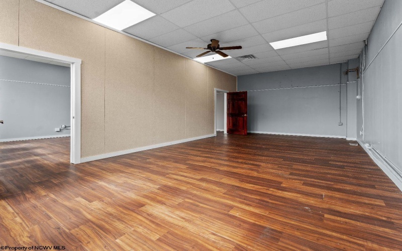 1433 Dorsey Avenue, Morgantown, West Virginia 26501, 0 , 0 ,0,Commercial (for Sale),For Sale,Dorsey,0,10163407