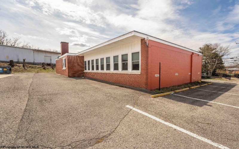 1433 Dorsey Avenue, Morgantown, West Virginia 26501, 0 , 0 ,0,Commercial (for Sale),For Sale,Dorsey,0,10163407