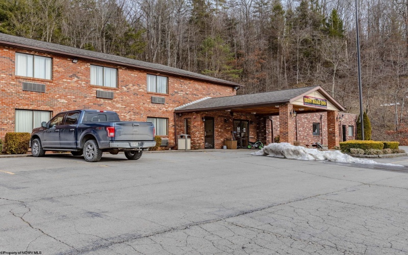 357 Beverly Pike, Elkins, West Virginia 26241-2916, 0 , 0 ,0,Commercial (for Sale),For Sale,Beverly,0,10163387