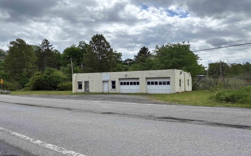 13820 Mountaineer Highway, Arthurdale, West Virginia 26520, 0 , 0 ,0,Commercial (for Sale),For Sale,Mountaineer,0,10165356