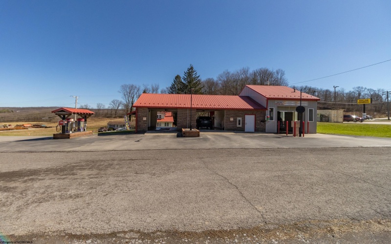 195 Robert Stone Way, Reedsville, West Virginia 26554, 0 , 0 ,0,Commercial (for Sale),For Sale,Robert Stone,0,10163982